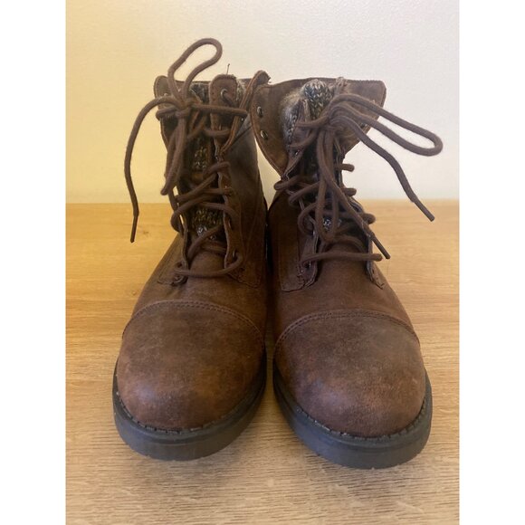 Faded Glory Women’s Brown Faux Leather Lace-Up Ankle Boots Size 8 - Picture 2 of 7